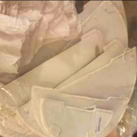 15 piece Wedding Tissue Paper Decorating Kit - Picture 4 of 7